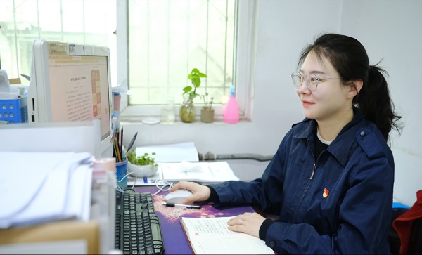 守得初心绽芳华 威廉希尔williamhill中文物测公司 李乔.jpg